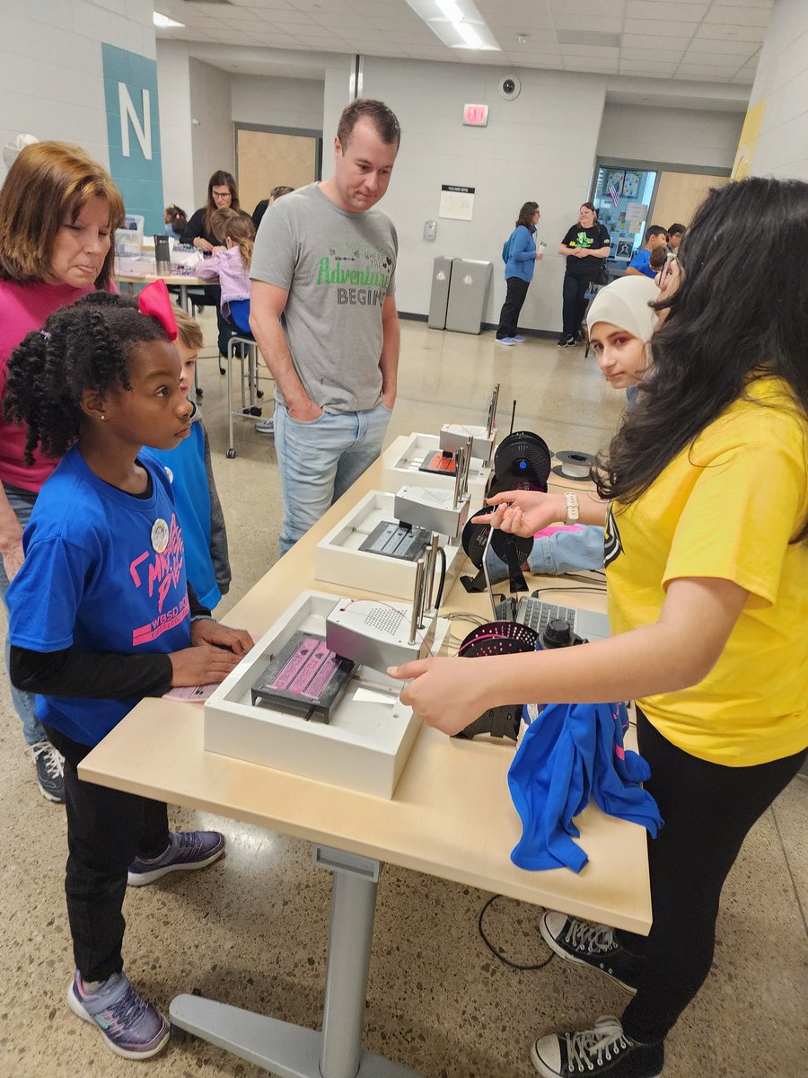 wbmslakers's tweet photo. Our WBMS Student volunteers helped supervise the maker stations at the LakerBot FIRST RObtics event today. It was incredible!! We are so proud of our Lakers! #FIRSTMasterpiece https://t.co/vh6sbASOjM