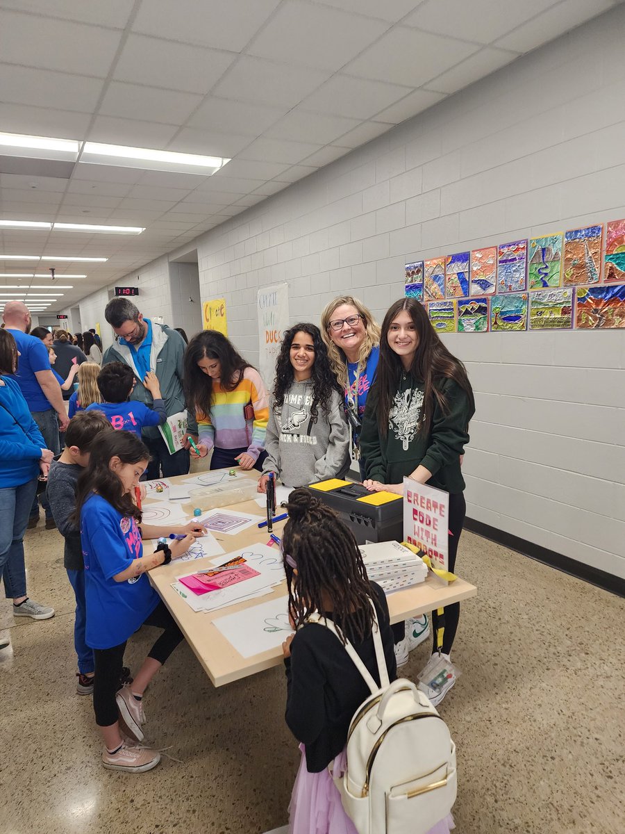 wbmslakers's tweet photo. Our WBMS Student volunteers helped supervise the maker stations at the LakerBot FIRST RObtics event today. It was incredible!! We are so proud of our Lakers! #FIRSTMasterpiece https://t.co/vh6sbASOjM