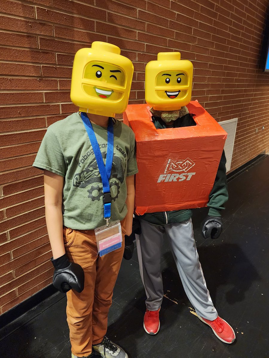 wbmslakers's tweet photo. Our WBMS Student volunteers helped supervise the maker stations at the LakerBot FIRST RObtics event today. It was incredible!! We are so proud of our Lakers! #FIRSTMasterpiece https://t.co/vh6sbASOjM