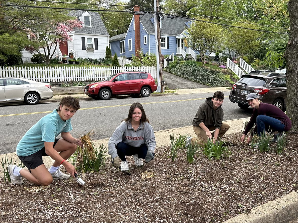 Carlos Ramirez (@principal_aps) on Twitter photo What a beautiful day to make our front yard look even more beautiful than it already is!! Thanks to all volunteers for helping us pull weeds, spread mulch and plant flowers! <a href="/RandolphPta/">RandolphPTA</a> <a href="/RandolphStars/">Randolph ES</a> @AP_Randolph <a href="/RachelGunaward1/">Maestria Gunawardena</a> #APSgreen #WhoWeAre #SharingThePlanet What a beautiful day to make our front yard look even more beautiful than it already is!! Thanks to all volunteers for helping us pull weeds, spread mulch and plant flowers! <a href="/RandolphPta/">RandolphPTA</a> <a href="/RandolphStars/">Randolph ES</a> @AP_Randolph <a href="/RachelGunaward1/">Maestria Gunawardena</a> #APSgreen #WhoWeAre #SharingThePlanet