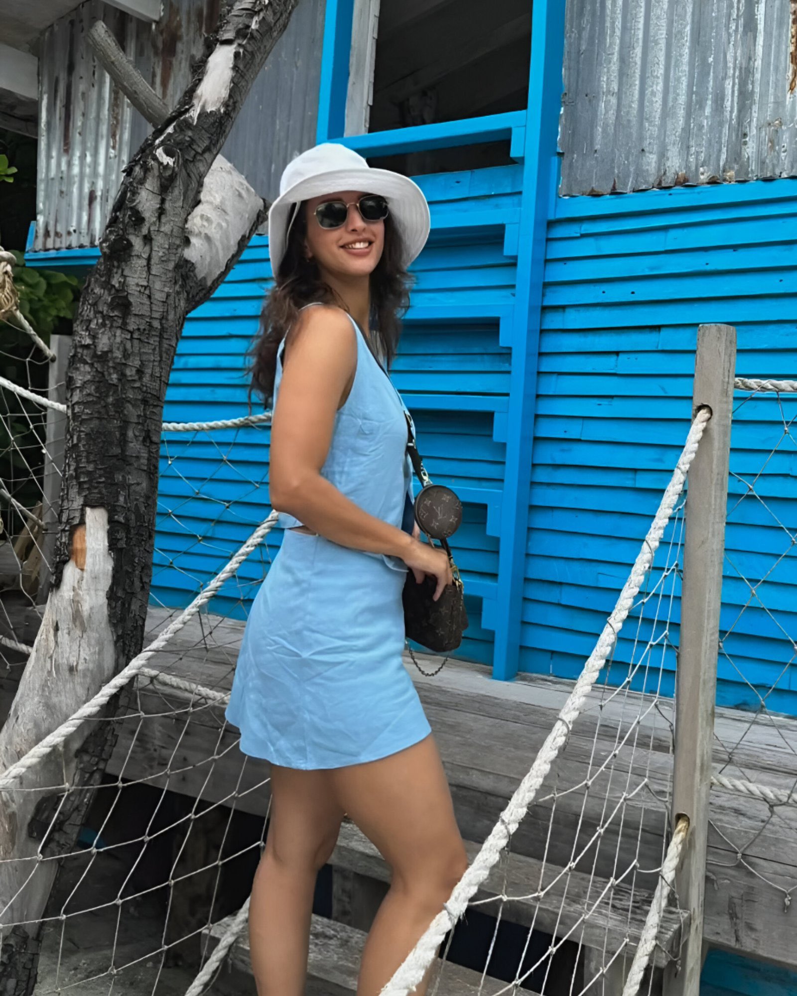 GLon5BQWoAAd3DB?format=jpg&name=large