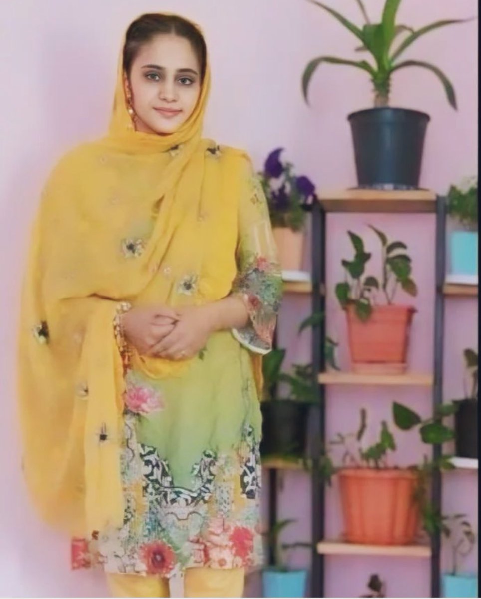 ShamilaBaloch_'s tweet image. Very few have this courage to become a true revolutionary,it requires a high commitment towards your cause and ideology .Very few can reach to that level, and Sammo has embraced the path of martyrdom and became a torch bearer for successors
#Sammo