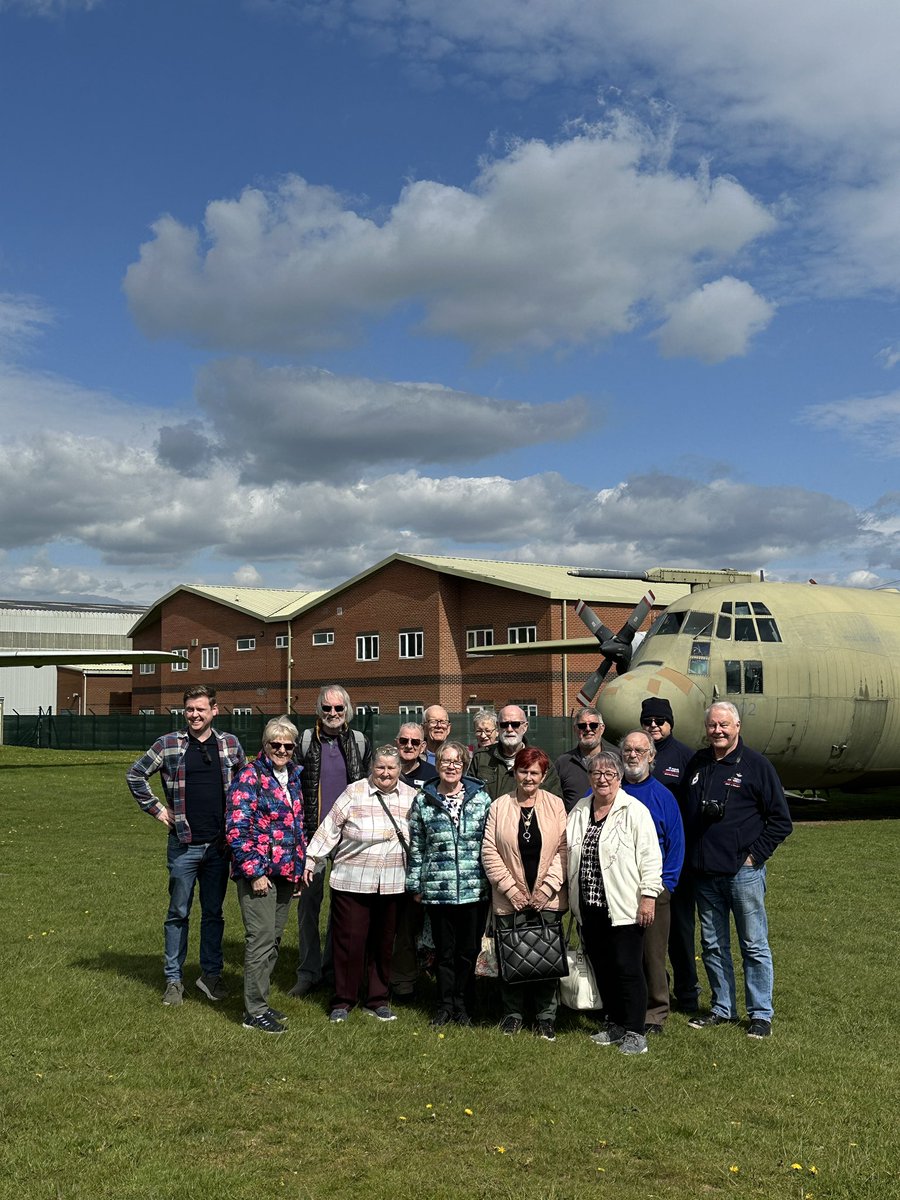 Great day driving the @StapleHillRBL lot up to the Royal Air Force Museum in Cosford 🚌✈️🕶️