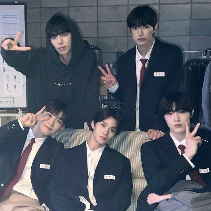 donggyuppie's tweet photo. I have such an attachment with this era:( #CIX #Savemekillme https://t.co/oPhd8zfmru