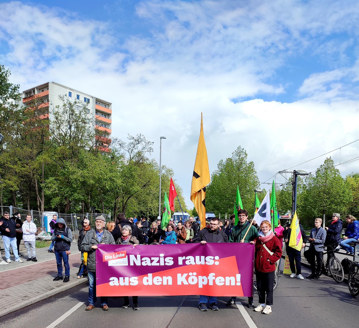 Berlin, #Marzahn: Demo gegen Nazis, Antisemitismus und Rassismus - für Toleranz, Respekt und Demokratie.