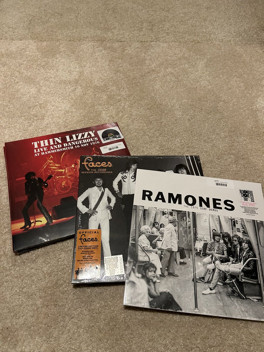 My #RSD2024 grab @RamonesOfficial @ThinLizzy_ #faces