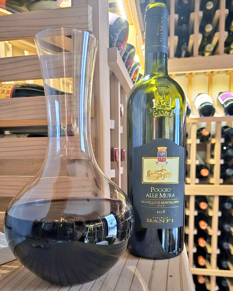 #SaturdaySips with one of @RussellVine1981 and @JohnMFodera favorite. First pass at the 2018 @CastelloBanfiUS Poggio Allen Mura.