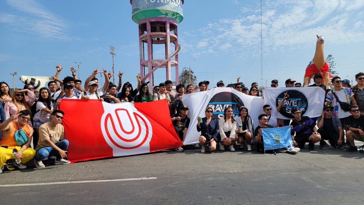 erwinvalenzuela's tweet photo. Suspenden el Ultra Perú 2024 a horas de su inicio: personas realizan colas mientras organización aclara que evento no ha sidco cancelado. Enlace en vivo de Miguel Calderón.
https://t.co/NIwYyG0h3I
#URPI #LaRepública #EnVivoLR #PeriodismoMóvil #PeriodismoDigital https://t.co/RP5dVT9RUi