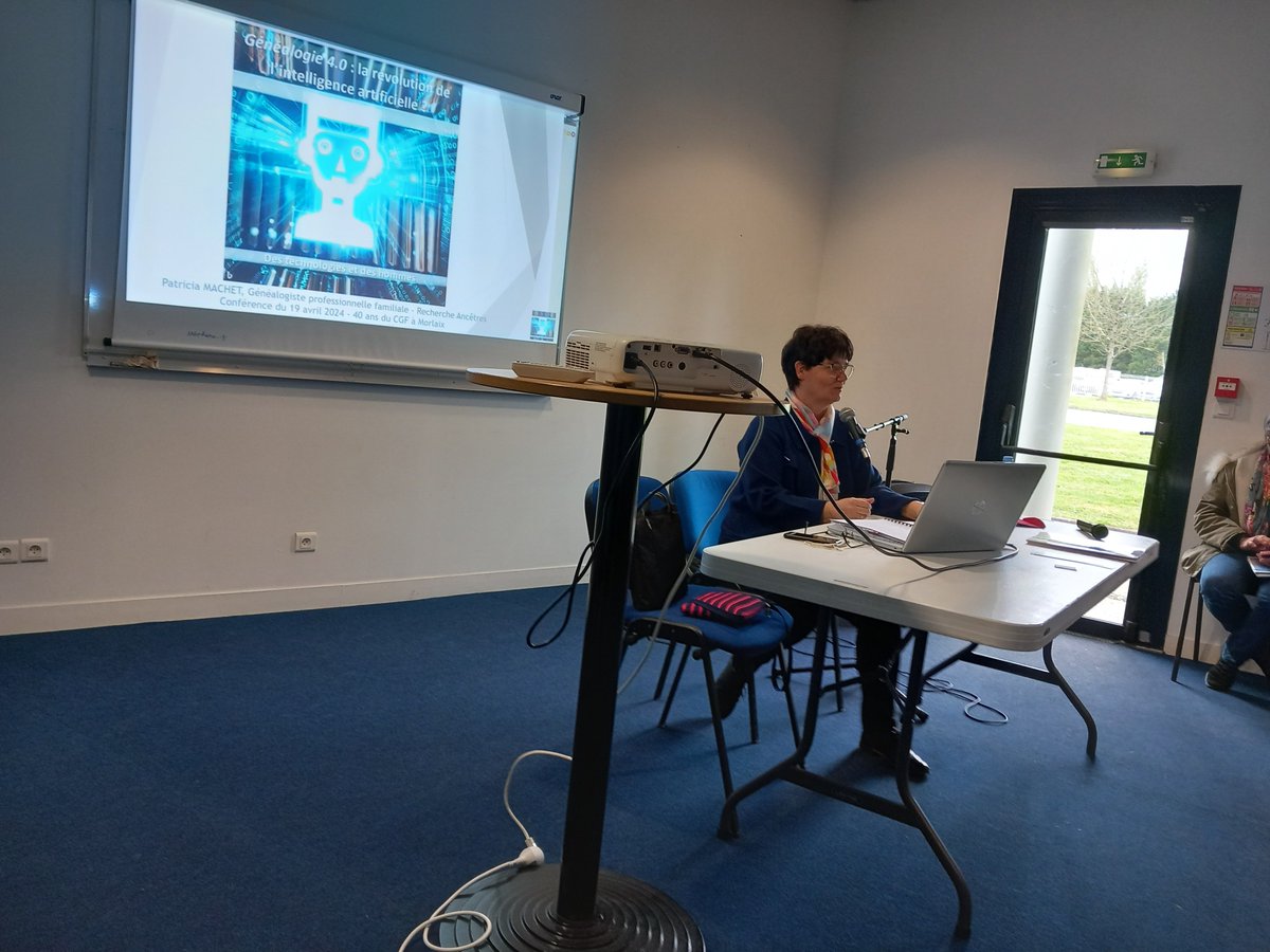 Ma conférence sur la Généalogie 4.0 et l'Intelligence artificielle a fait salle comble devant un public breton captif ! Merci <a href="/genealogie29/">@généalogie29</a>  pour l'invitation au Grand salon de Morlaix pour fêter les 40 ans du Centre Généalogique du Finistère #IA #généalogie #Archives