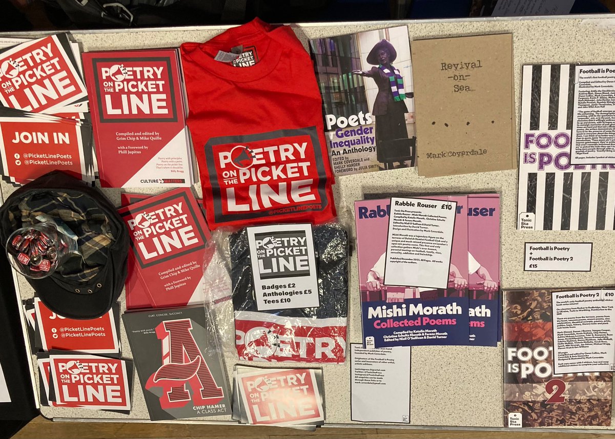 Not able to get to pickets today but both @RMTunion and @ASLEFunion were at it with LNER and Eurostar workers.

Sold books/merch at the @PoetrySociety #FreeVerse bookfair so it’s a carpet for the RMT strike fund: rmt.org.uk/about/national… 

and for ASLEF (when we get a link) 😎✊😎