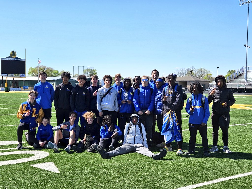 Lincoln_TF's tweet photo. 2024 Kallner Invitational Champions 🏆 @GLHS_Athletics @gahannaxc https://t.co/ppmj0csF1j