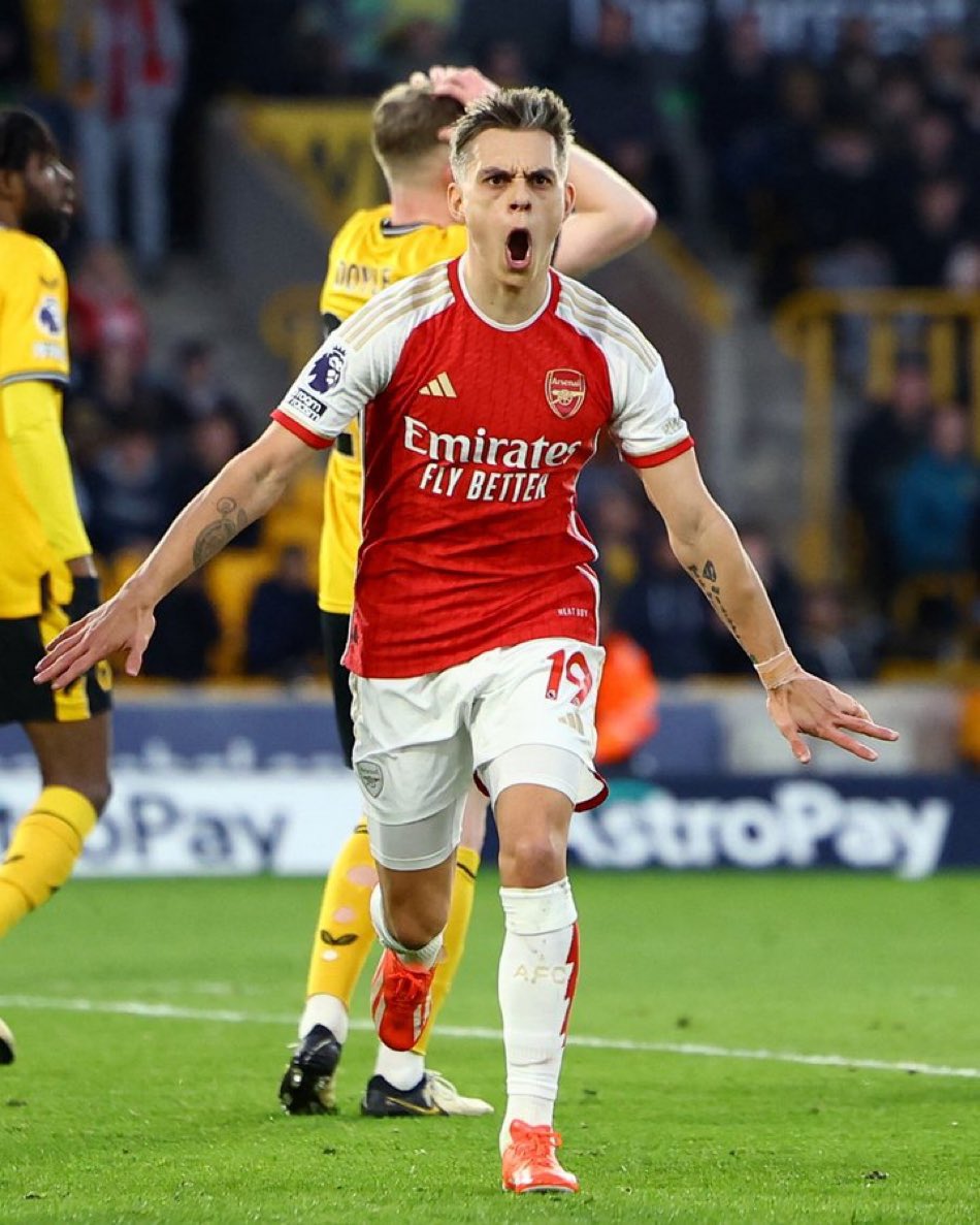 PLCPolice's tweet photo. It’s been a minute! But we are CLOCKING IN once more⏱️👮🏻‍♂️

Arsenal celebrating like they’re top of the league…absolutely disgraceful scenes!!!

All units to Molineux🚨🚨🚨
#WOLARS https://t.co/c8sK8MZMHO