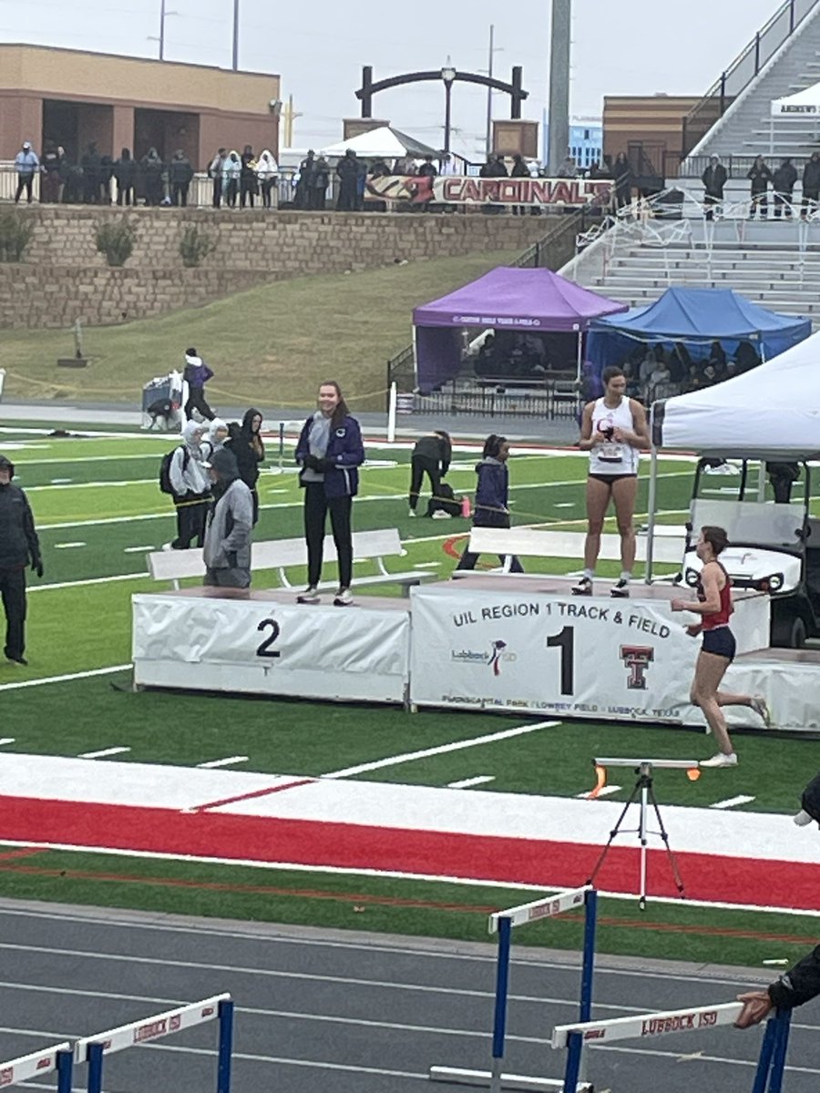 Brooklyn Kinsey
100 Hurdles
2nd place and State Bound!!
