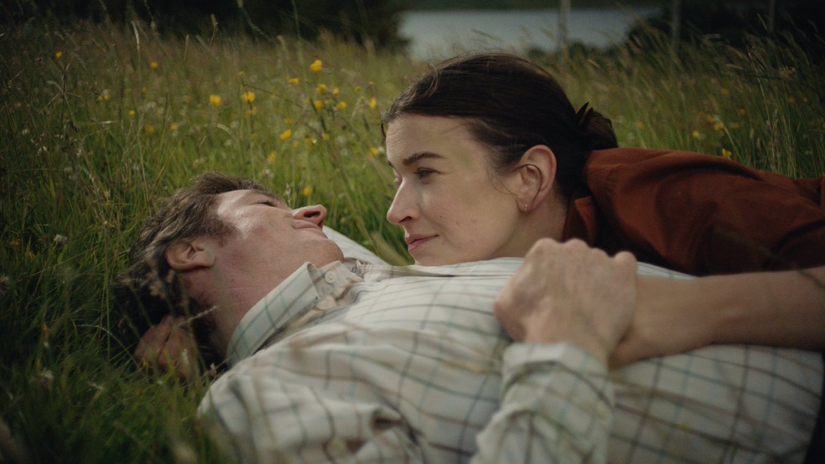 Rounding out this year's ceremony - That They May Face The Rising Sun wins the @IFTA award for Best Film. Congratulations to Pat Collins and the entire team behind the film, in cinemas next Friday. 💚🎥