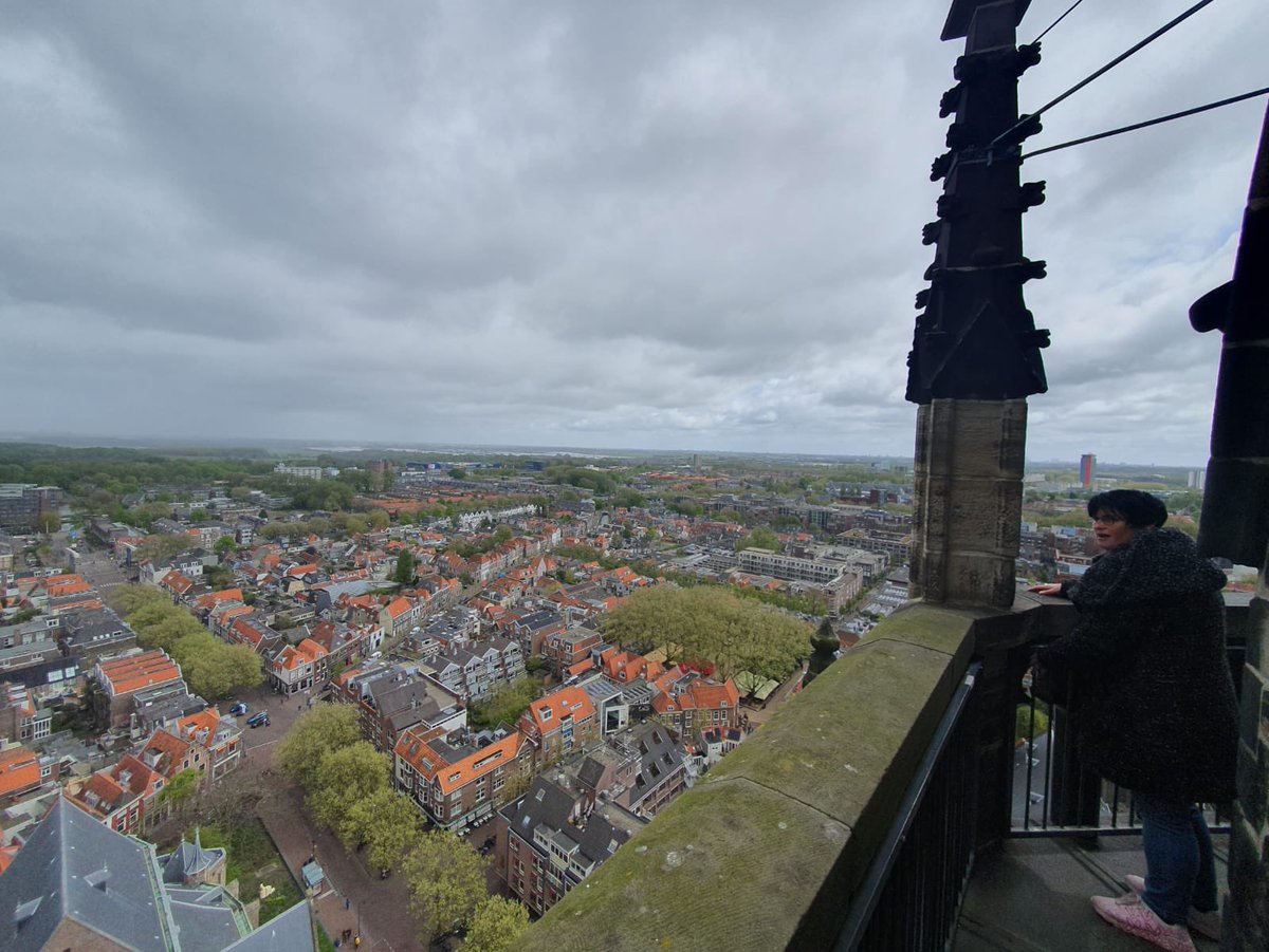 NaalAglo's tweet photo. Wij stonden heel hoog (85 meter)
#NieuweKerk #Delft #flinkewoei #BestEng https://t.co/m4nRUvNreA