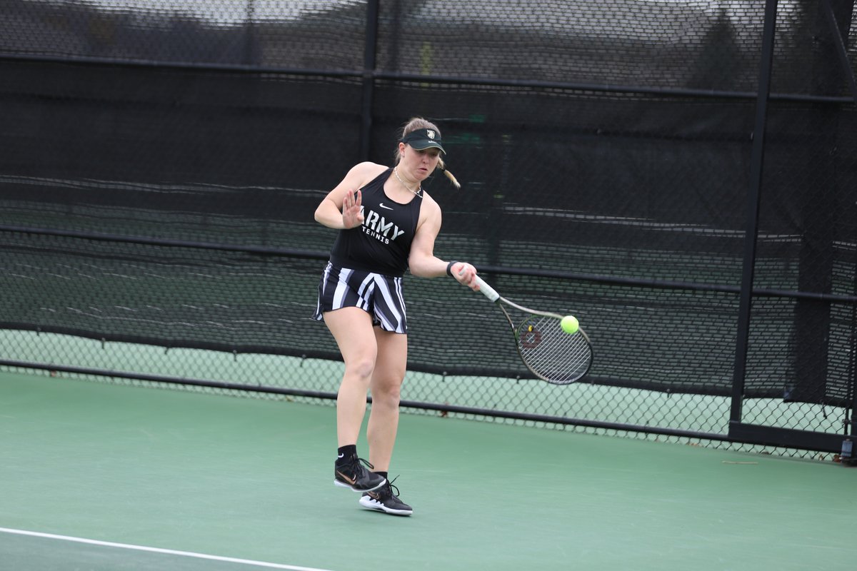 Coming down to a pair of third sets in singles! Looking for wins by Paige and Venn to push us across! 📺 - bit.ly/44fRHG3 📊 - bit.ly/3Ur7yOM