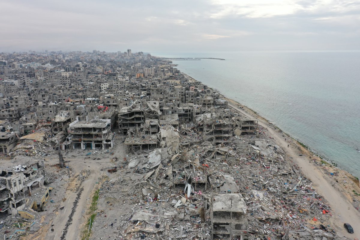 America has voted to support more devastation in #Gaza! By voting to send $26 billion to #Israel, American legislators have further implicated the US in the ongoing genocide of Palestinians. 💰$26,000,000,000 for Israel, as Palestinians face a deliberate famine!