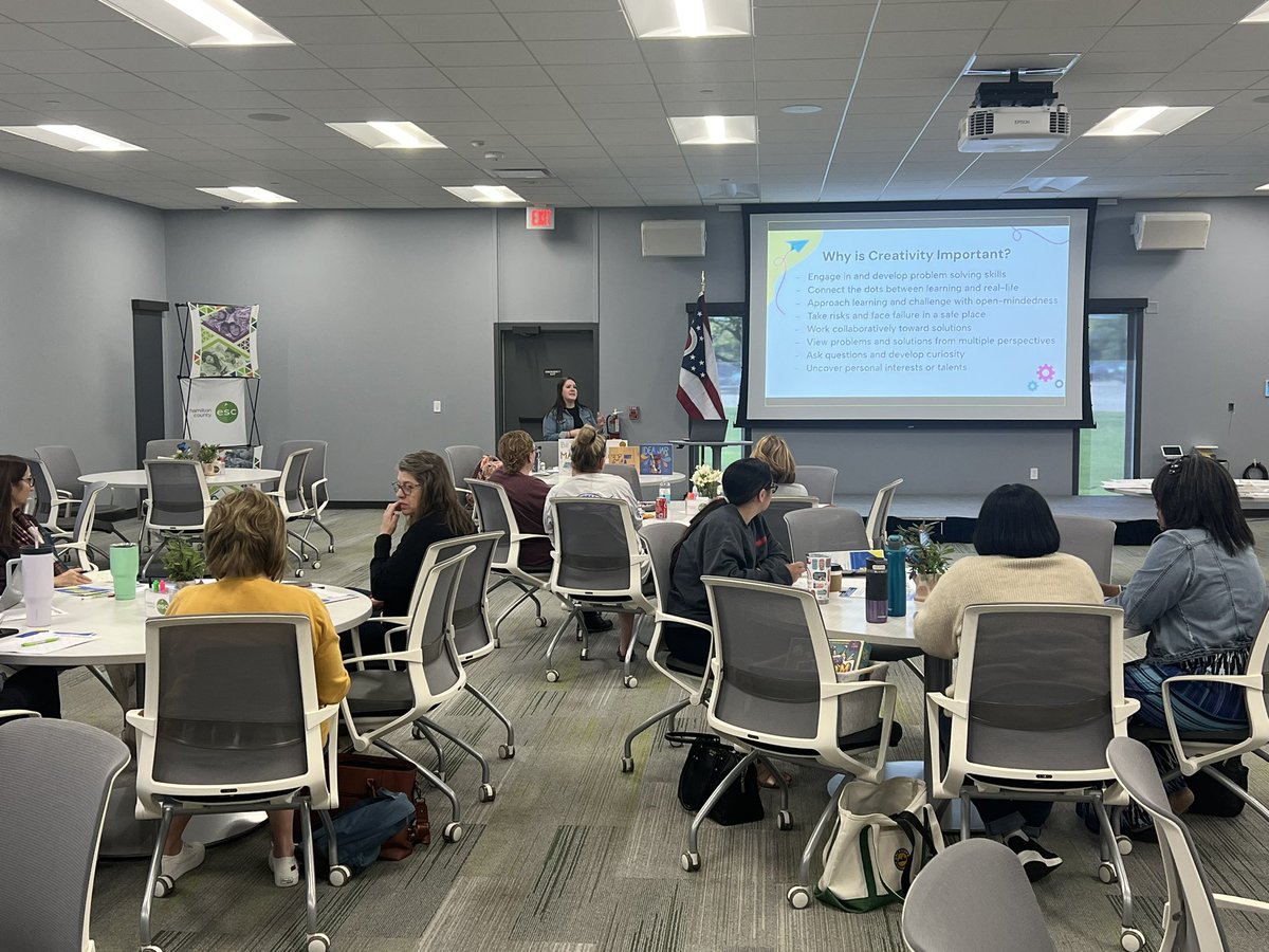 Thank you to our dynamic session leaders for creating amazing learning spaces/opportunities for caregivers, kids, and educators! What a wonderful Gifted Resource Fair! @HamiltonCoESC @TannyMcG @DrKimGiven @moler3031 @LindsayRazete