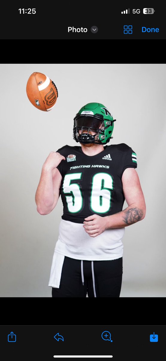 carter_gorder's tweet photo. Commited 💚🖤
@TrevorOlson62 
@UNDfootball 
@coachJClegg 
#sleddawgs https://t.co/KgmKUyjLhX