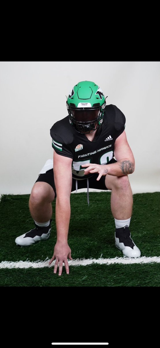 carter_gorder's tweet photo. Commited 💚🖤
@TrevorOlson62 
@UNDfootball 
@coachJClegg 
#sleddawgs https://t.co/KgmKUyjLhX