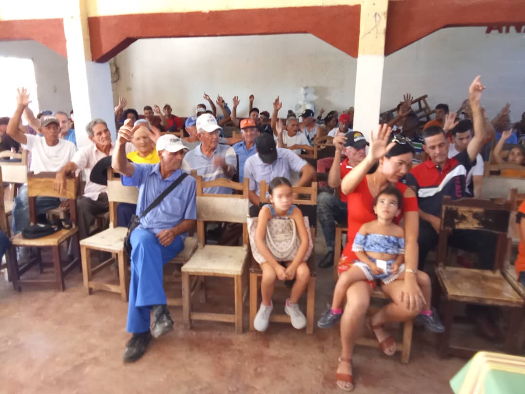 Con mucho compromiso y alto sentido patriótico se desarrollo en la tarde de hoy la Asamblea de fortalecimiento de la CCS Antonio Maceo #JagueyEnVictoria #MatancerosEnVictoria