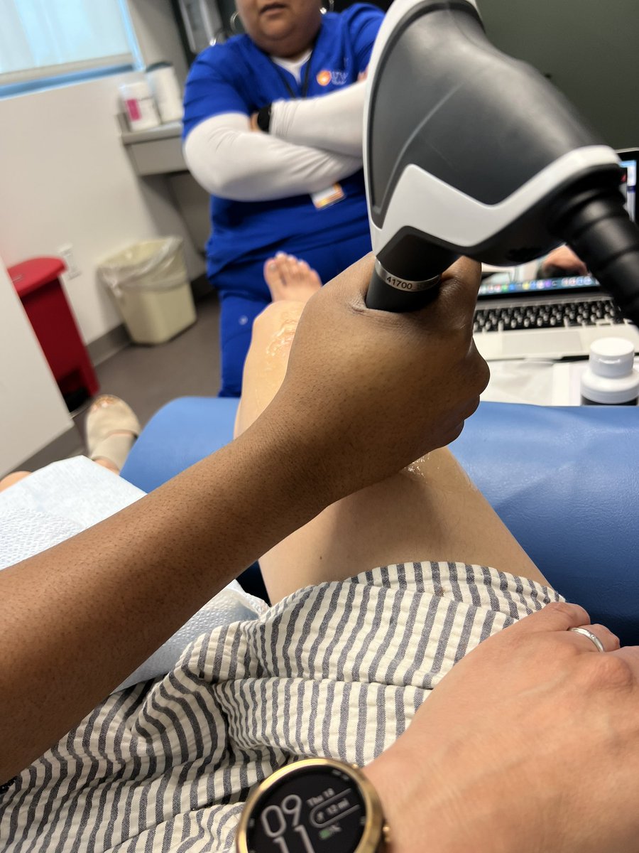 Got some shock wave therapy this week for my ongoing knee issues. Thanks @UTHSA_RehabMed! Our #SportsMed docs have this now at @UTHealthSA Kyle Seale Parkway as part of many treatment options for your MSK issues. 210-56-SPORT