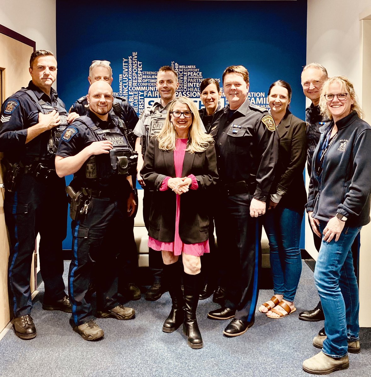 Popped in on @SaanichPolice yesterday. So impressed with work they do in #saanich with the Community Liaison Section. CLS focuses on building relationships with groups like Saanich schools, LGBTQ2S+ community, older adult population & culturally diverse organizations. #bcpoli