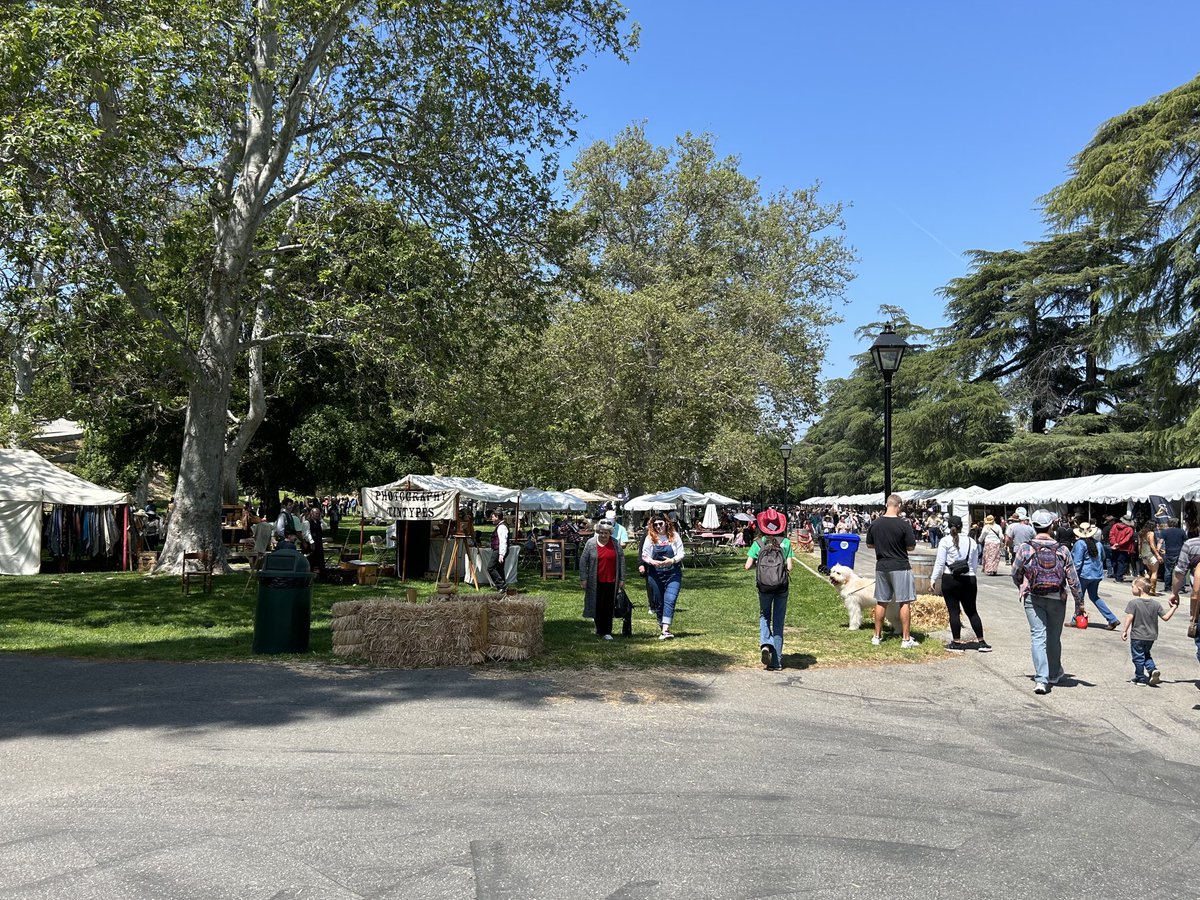 SCVCAM's tweet image. Scv Cowboy Festival, lots to do for free and many vendors, music, etc. 👍👍