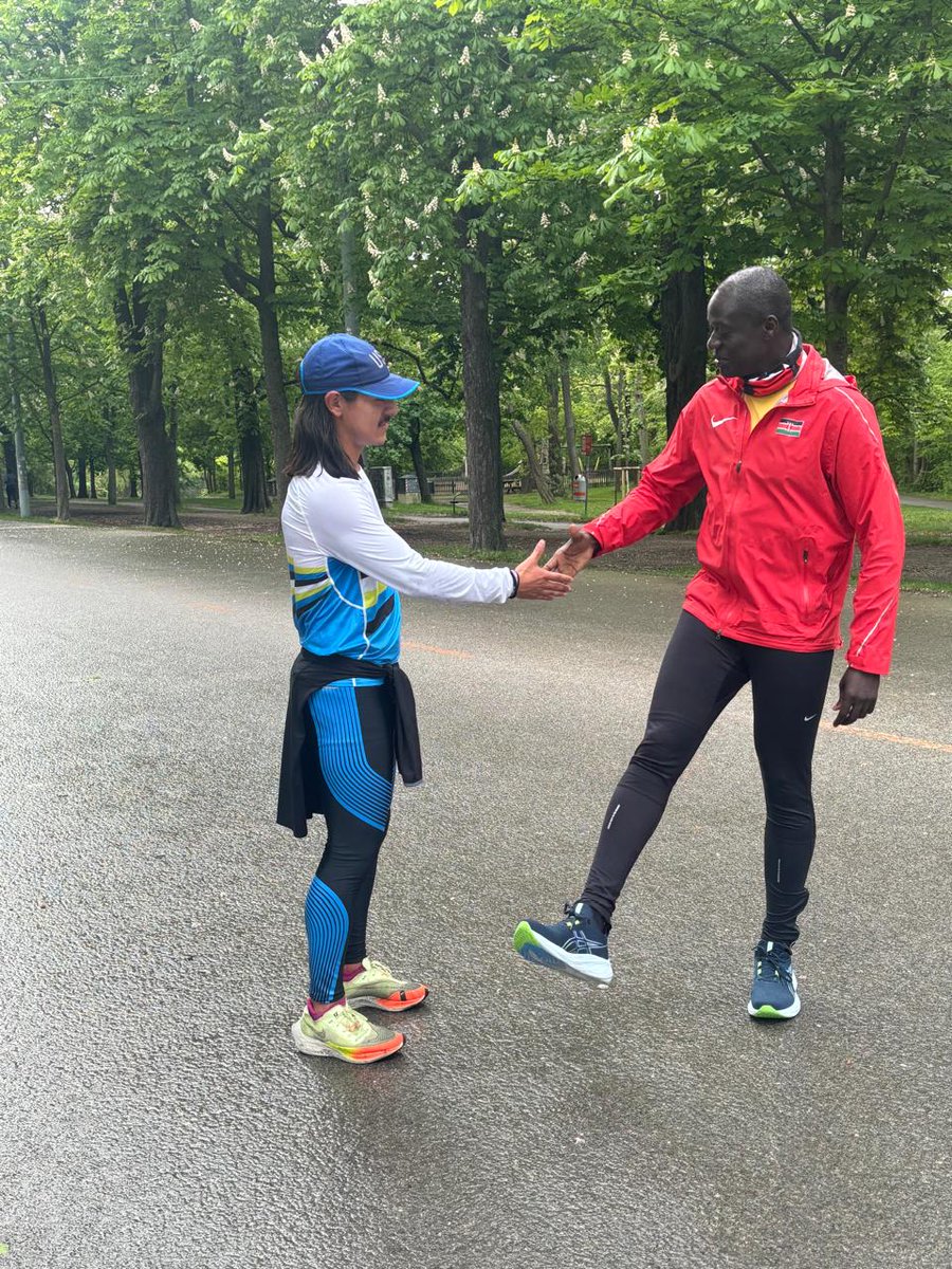 KenyaEmbVienna's tweet photo. Comments by H.E. Ambassador @MMakoloo ahead of his participation in the @Vienna_Marathon, tomorrow, 21st April 2024:
Full Transcript on the Embassy's LinkedIn: https://t.co/ycOOfaYiiR
Our best wishes to H.E the Ambassador and #TeamKenya! #GoKenya
@ForeignOfficeKE @Diaspora_KE https://t.co/TNSL1LsK9b