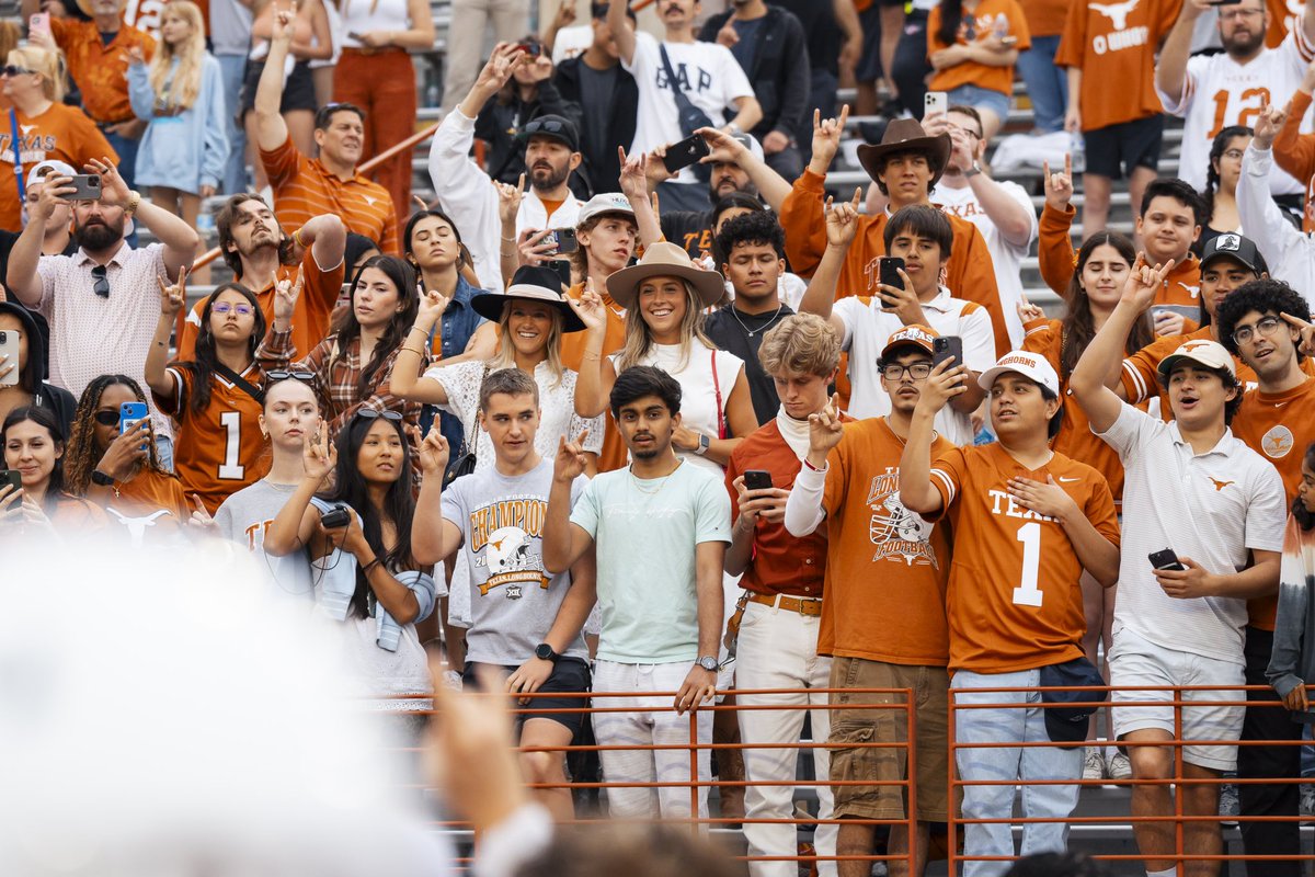 TexasLonghorns tweet picture