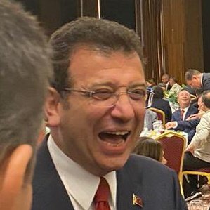 ekremistpala's tweet photo. gören de 17 bakan + cumhurbaşkanı + cengiz kurtoğlu destekli adaya %12 fark attı sanacak https://t.co/O9IU7eyIDP