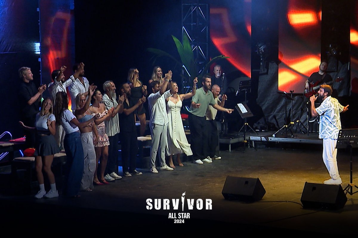 Yarışmacılar parti öncesi hazırlıklarını eğlence dolu dakikalar için yapıyor. #SurvivorAllStar2024 yeni bölüm bu akşam 20.00’de TV8’de. @survivorturkiye #Survivor #SurvivorTürkiye #MaviTakım #KırmızıTakım