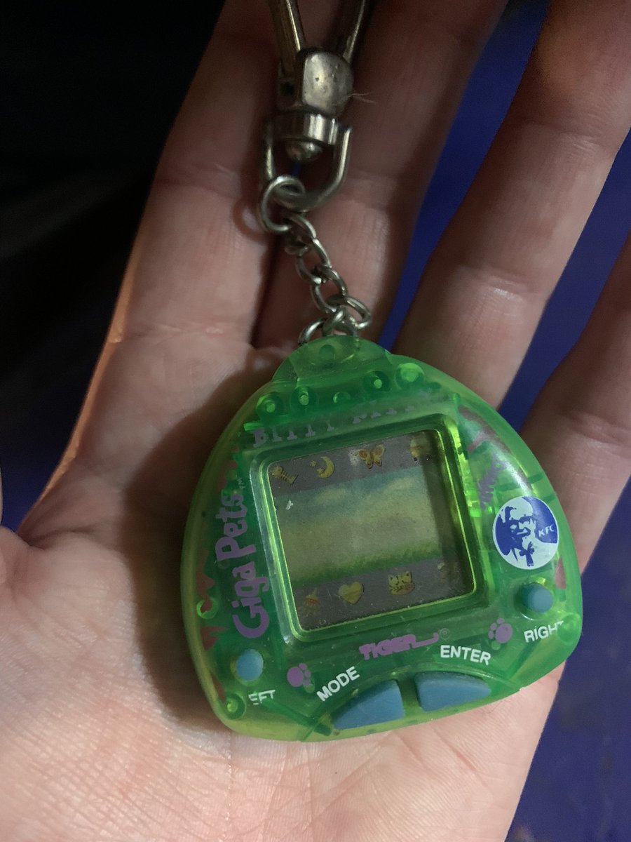 BeckyBerzerk's tweet photo. Nostalgia trip! Just found my old giga pet from KFC😅 #circa1997 https://t.co/I1PisbnAmb