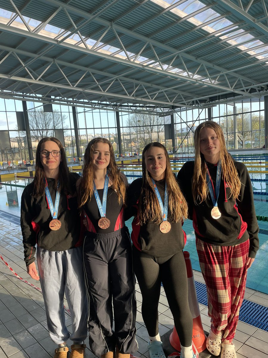LMSLSC (@llantwitslsc) on Twitter photo U17 Medley Relay team- Bronze medal. SLS GB Youth Stillwaters competition. <a href="/LlantwitPE/">LlantwitPE</a> <a href="/AddGorffYGBM/">Add Gorff YGBM</a> U17 Medley Relay team- Bronze medal. SLS GB Youth Stillwaters competition. <a href="/LlantwitPE/">LlantwitPE</a> <a href="/AddGorffYGBM/">Add Gorff YGBM</a>