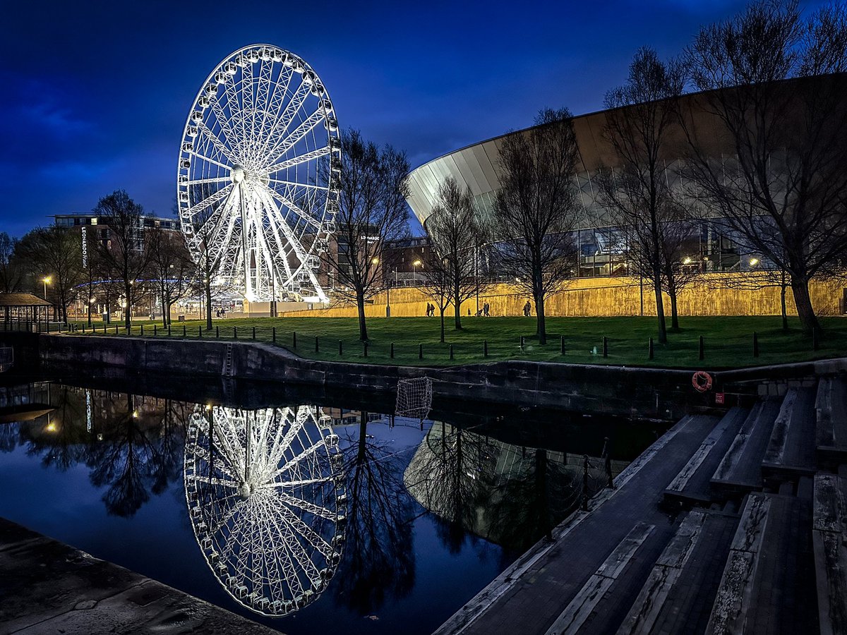 Liverpool Wheel And The Arena Mirror Image 🎡🤩