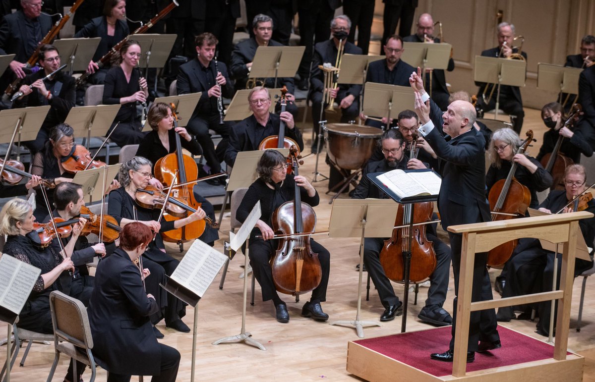 James Burton (@jamesburton_mus) on Twitter photo It’s so rare to hear Brahms played on period instruments, and it was an absolute pleasure to conduct the Requiem and Begräbnisgesang with <a href="/handelandhaydn/">Handel and Haydn Society</a> along with soloists <a href="/LucyCroweSop/">Lucy Crowe</a> and James Atkinson and concertmaster Aisslinn Nosky. 📸 <a href="/samueljbrewer/">Sam Brewer</a> It’s so rare to hear Brahms played on period instruments, and it was an absolute pleasure to conduct the Requiem and Begräbnisgesang with <a href="/handelandhaydn/">Handel and Haydn Society</a> along with soloists <a href="/LucyCroweSop/">Lucy Crowe</a> and James Atkinson and concertmaster Aisslinn Nosky. 📸 <a href="/samueljbrewer/">Sam Brewer</a>