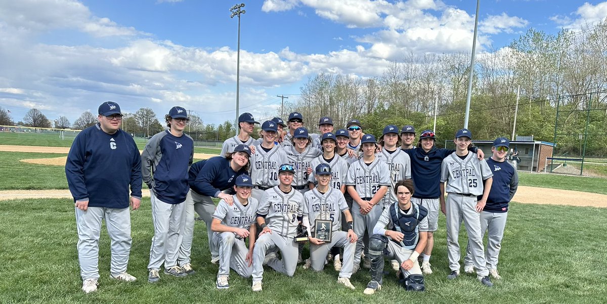 ccbluejaysports's tweet photo. ⚾️ Baseball: Central captures two victories today over Wyalusing and Mifflinburg to win the 2024 Don Engle Memorial Tournament. Derik Fester earned tournament MVP with a very solid offensive day. https://t.co/GcH0n9Hf8Z