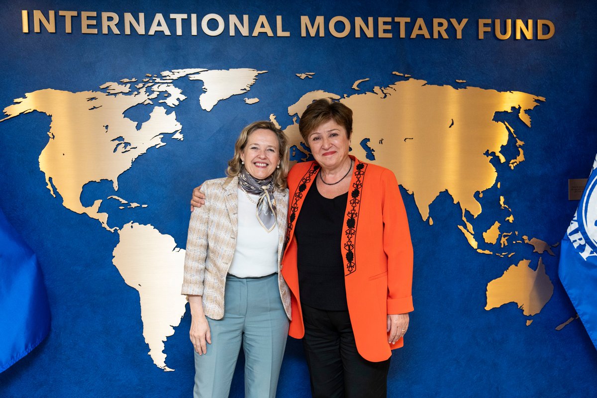 Always inspiring to exchange views with my dear colleague @EIB President @NadiaCalvino on enhancing resilient and inclusive growth. I congratulated her on what has been an excellent start at the helm of the EIB!