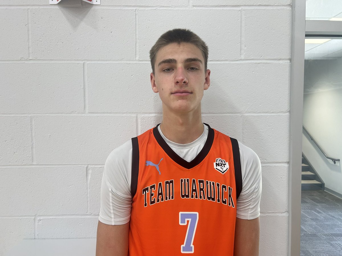 POTG 25’ F Griffen Goodbary projects highly as a prospect scoring 24 today. 6’10 but far from a “just tall” label ✅Smooth release/serious stretch F threat (three 3s) ✅High-post playmaker, tons of assists ✅Controlled in paint @GriffenGoodbary @warwickworkouts @NxtProHoops