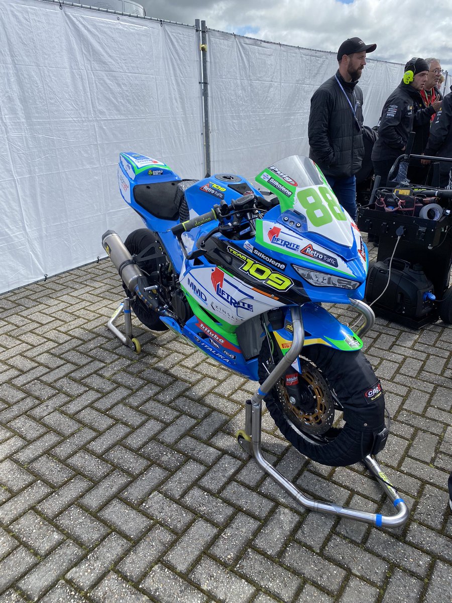 LarsIbKristians's tweet photo. Cold and wet at  Assen today, but what a pleasure to see the returning Daniel Mogeda win a crazy WSS300 race for the Irish @Team109Racing team 👌💪🔥💥🥇🏆 Bike looks good too 😍 https://t.co/I64r6iRfHA
