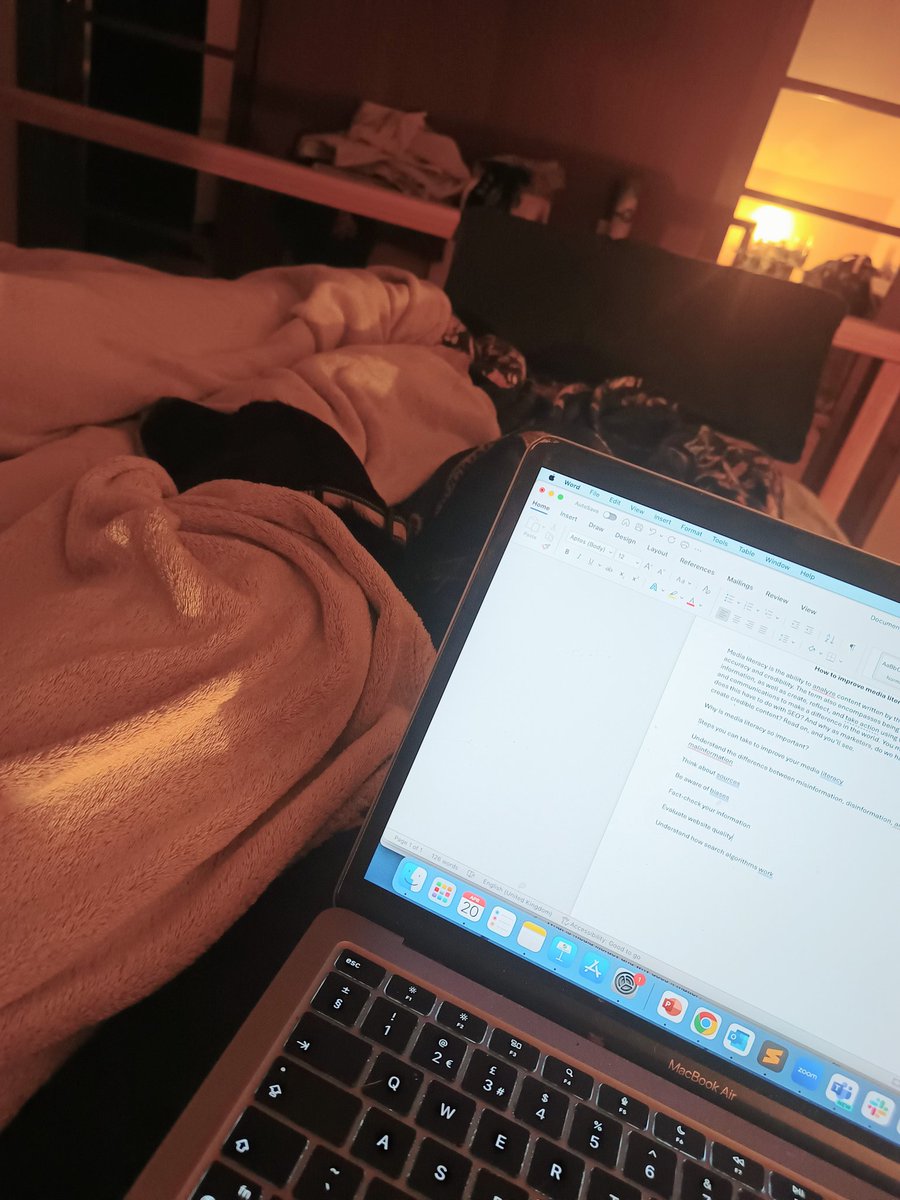 Joys of #ADHD - you know you really should sleep cuz the kids will wake you up early, but you're not tired so decide to work on a blog post for my @brightonseo talk. Isn't media literacy thrilling at 22:49 on a Saturday night! (Molly doesn't think so) 🤣🤣