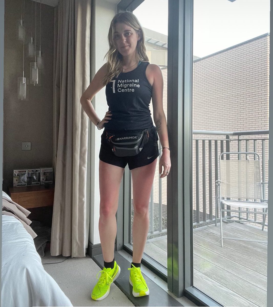 Final outfit check this evening. Now going to curl my sunburnt legs up in bed ready for the @LondonMarathon tomorrow! I’ll be proudly wearing my @NatMigraineCtr top. And there’s still time to donate to this brilliant charity using the link below 👇🏻 2024tcslondonmarathon.enthuse.com/pf/dehanna-dav…