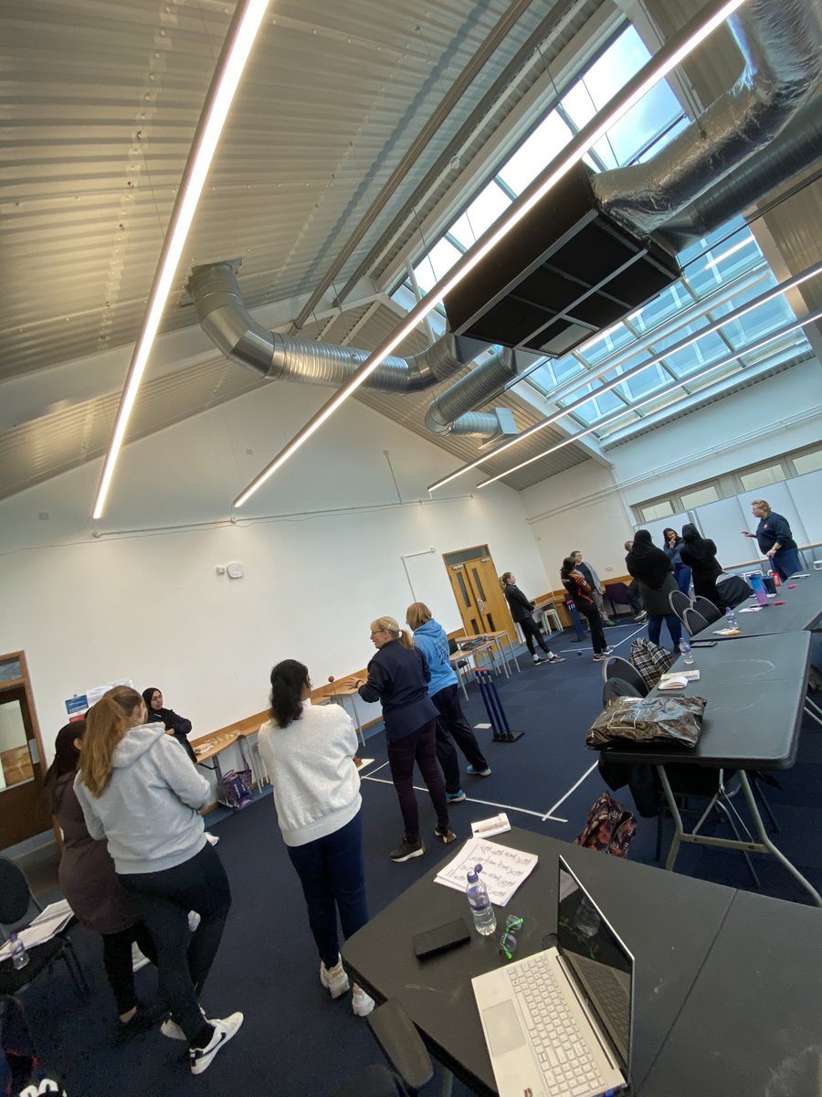 ☝️𝗟𝗲𝘆𝘁𝗼𝗻 𝗨𝗺𝗽𝗶𝗼𝗻𝗲𝗲𝗿𝗶𝗻𝗴 Another successful Female Only Intro to Umpiring session @LeytonUrbanHub today. Details on a Female Only ECB Course out soon! #FlyLikeAnEagle 🦅