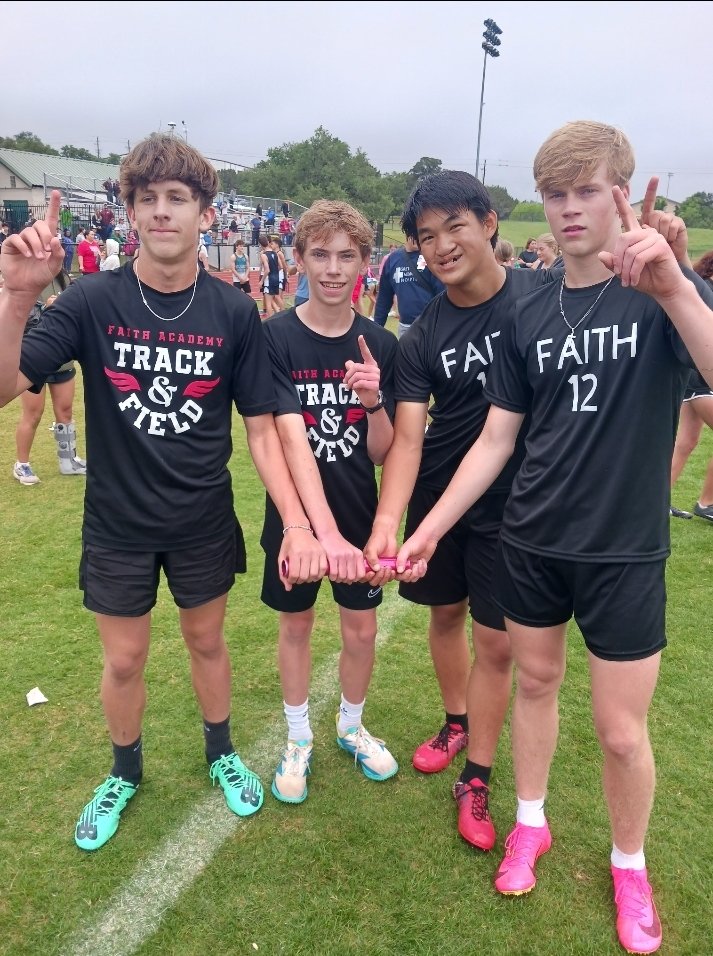 milesplit.live/meets/590648 We've been developing this crew for the last 3 years, and today at the CAPPS CHAMPIONSHIPS, they all hit p.r.'s in the 7th/8th grade division 4x4 with a time of 3:52. @faithacademymf COME INTO 🔥 WE ARE THE HEAT