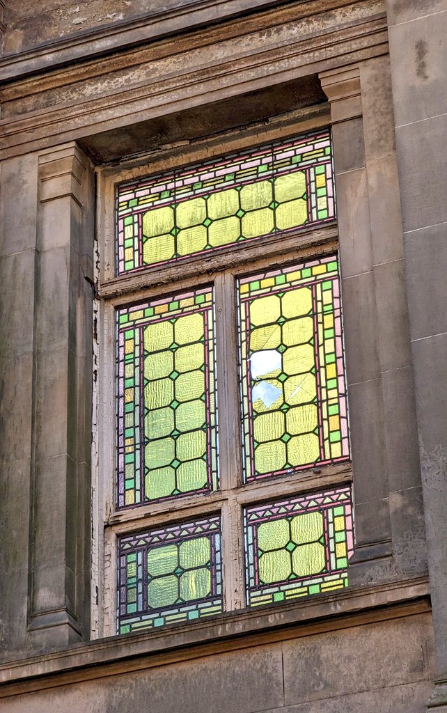 newglasgowsoc's tweet photo. Can you guess this building-at-risk by looking at this broken stained glass window? Hint: the building lost its roof last year.
#derelictbuilding #buildingatrisk https://t.co/SzLWvAKN9W