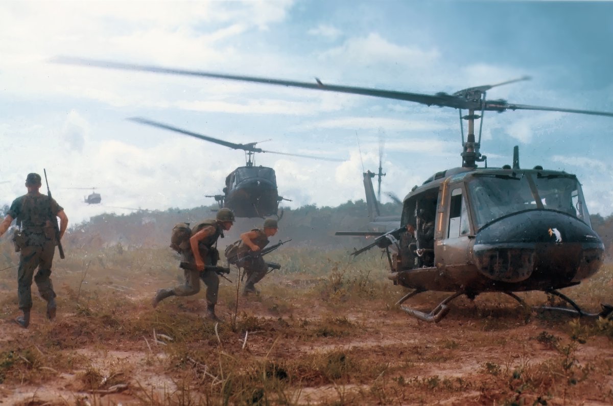 Bell UH-1D Iroquois Helicopters In Vietnam, 1966 ➤➤ VIDEO: youtu.be/ngpiuizDGwI #Vietnam #vietnamwar #VeteransMatter #Bell #History #aviation