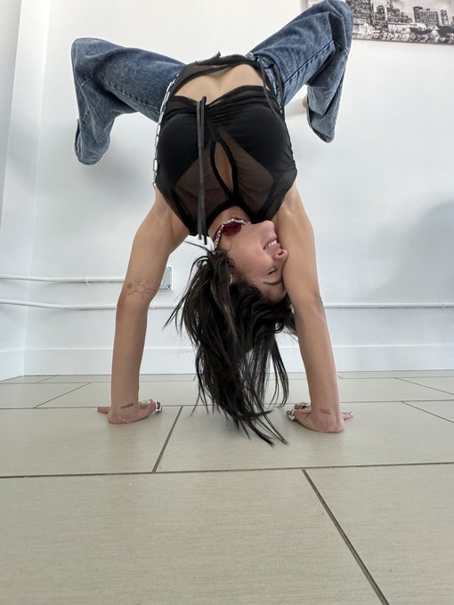 Just a silly girl in a silly world https://t.co/WKOvCxt1df