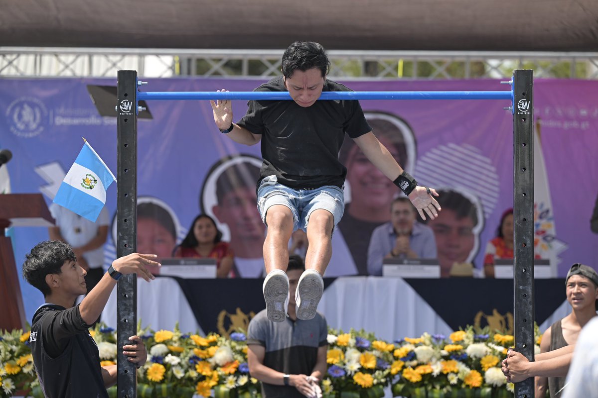 El programa #jovenesprotagonistas ha beneficiado a jóvenes y adolescentes por medio de talleres lúdicos, deportivos y artísticos para generar espacios de participación y convivencia. #GuatemalaAvanza #TuMides