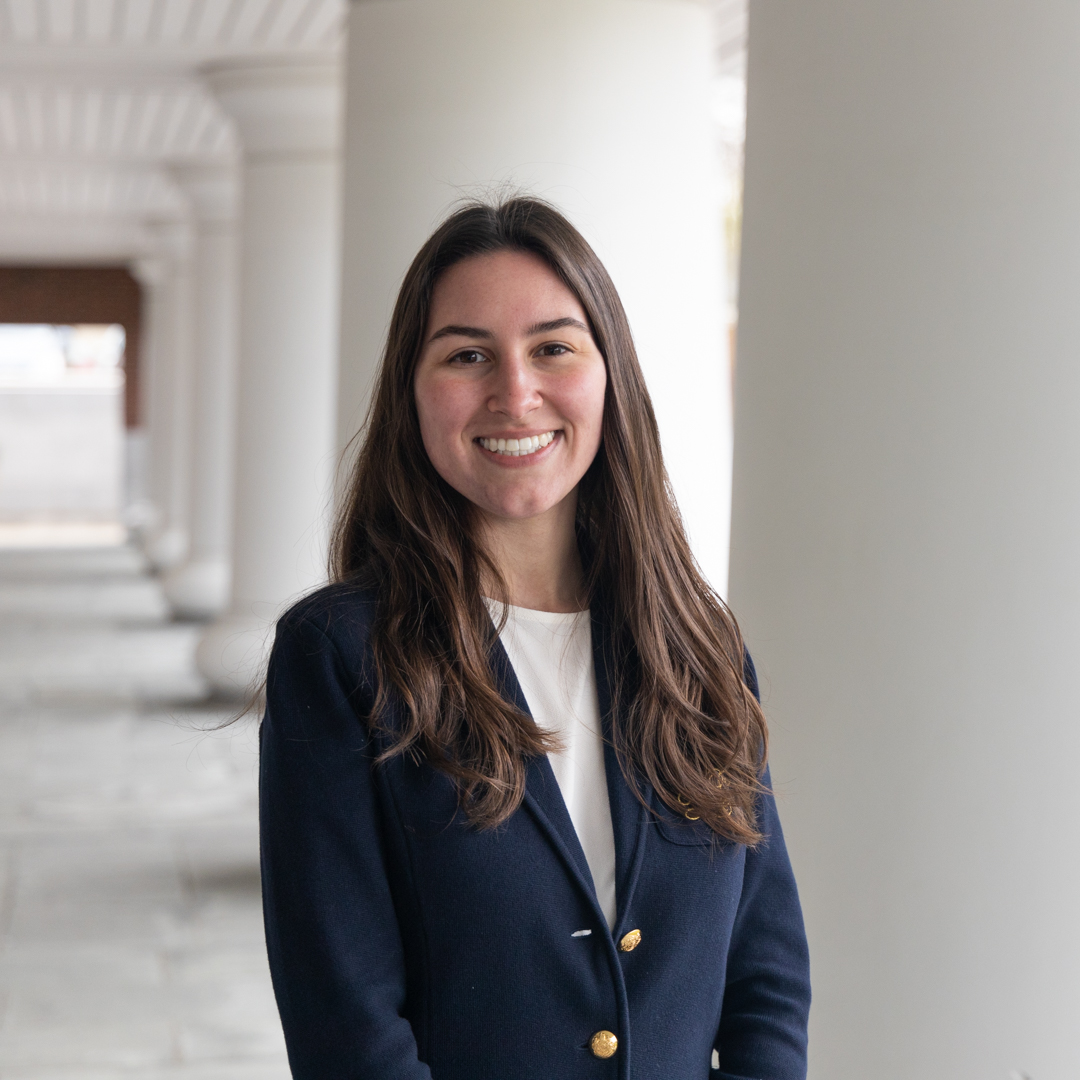 Congrats to Lauren Mazzatesta, our spring 2024 French and Francophone Studies major marshal, who is graduating with a bachelor of science degree in @FFSatPSU and bachelor of arts degrees in @EnglishatPSU and @PSUHistory! 👏🎓🎉 bit.ly/sp24CLA #PSUGrad #PSULiberalArtsGrad