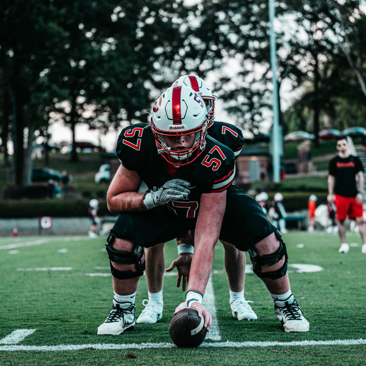 2025 6’3 268 Center @wilturner51 2026 6’3 285 Guard @Krew_moledor33 2027 6’5 285 Center @BigRedXXL Recently picked up offers from @ETSUFootball Keep chasing Best boys 🔴🐘🏈 | @CoachHunnicutt